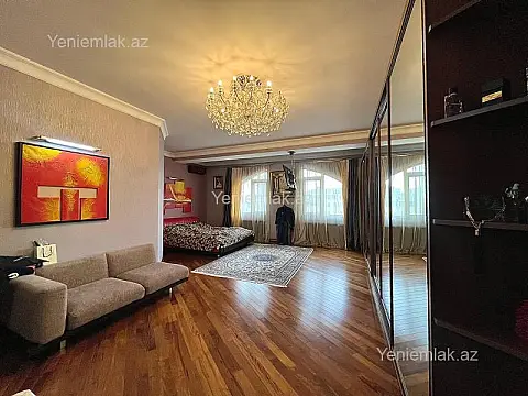 Satılır 4 otaqlı yeni tikili 220 m²