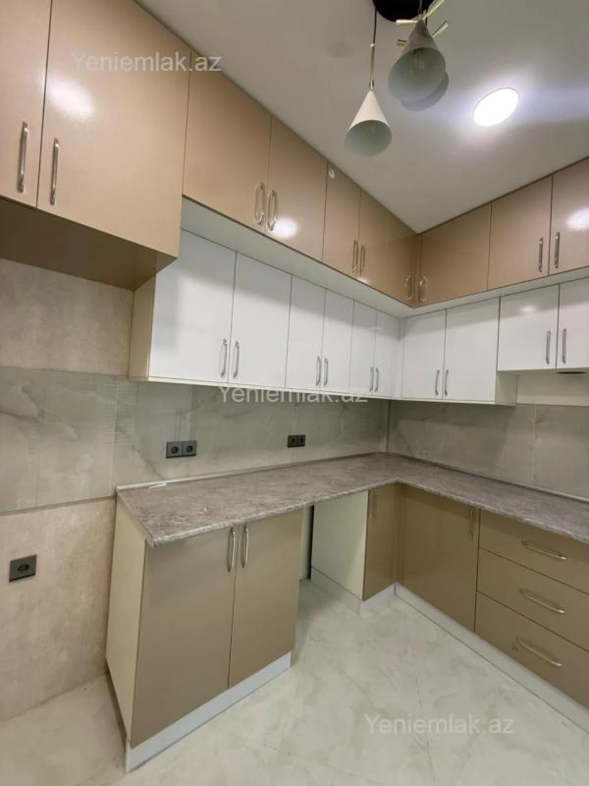 Satılır 3 otaqlı yeni tikili 96 m²