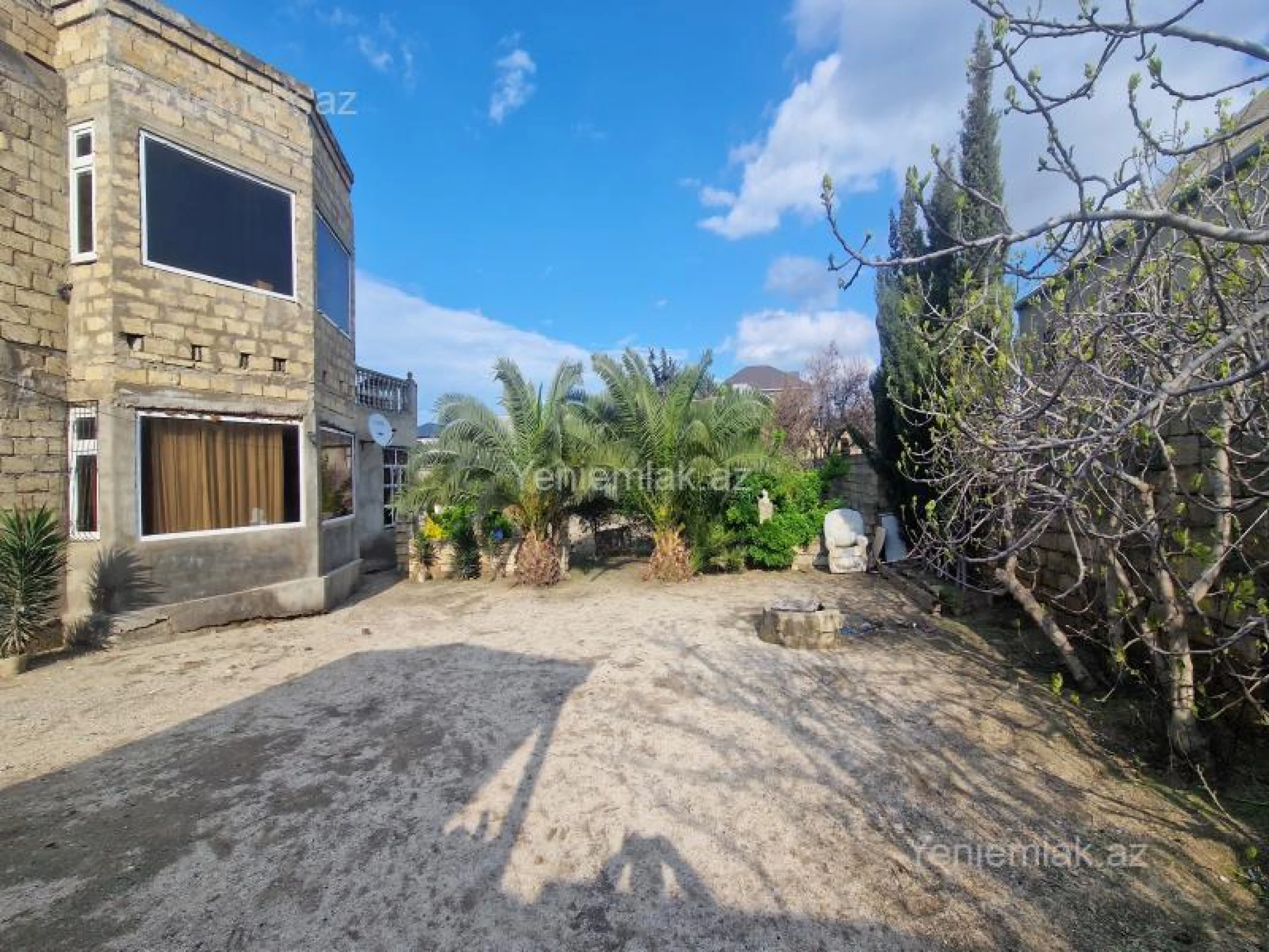 Satılır 6 otaqlı həyət evi 280 m²