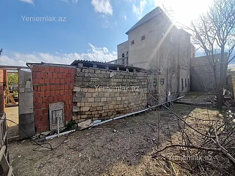 Satılır 6 otaqlı həyət evi 280 m²