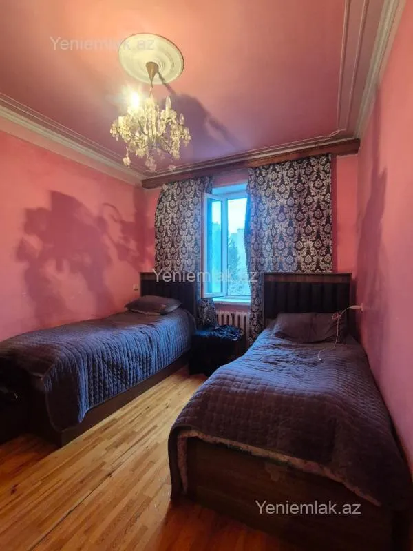 Satılır 3 otaqlı köhnə tikili 60 m²