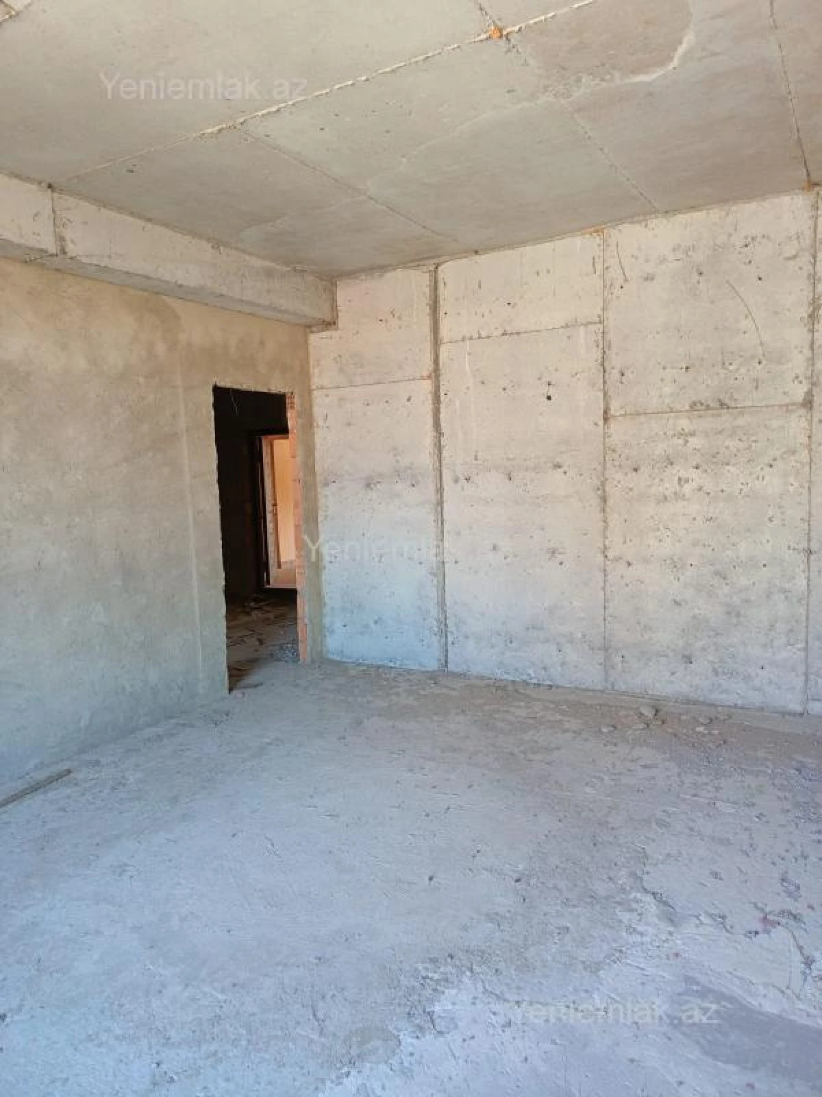 Satılır 3 otaqlı yeni tikili 125 m²