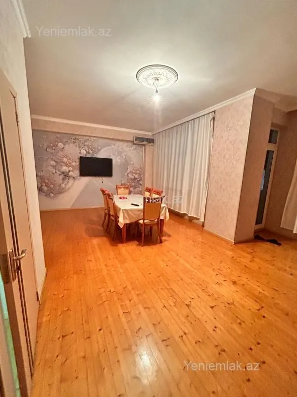 Satılır 5 otaqlı yeni tikili 160 m²