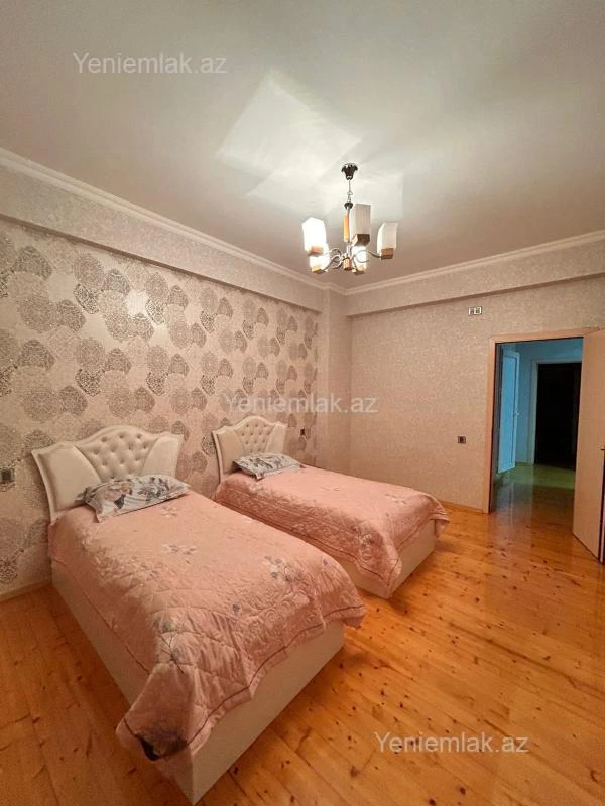 Satılır 5 otaqlı yeni tikili 160 m²