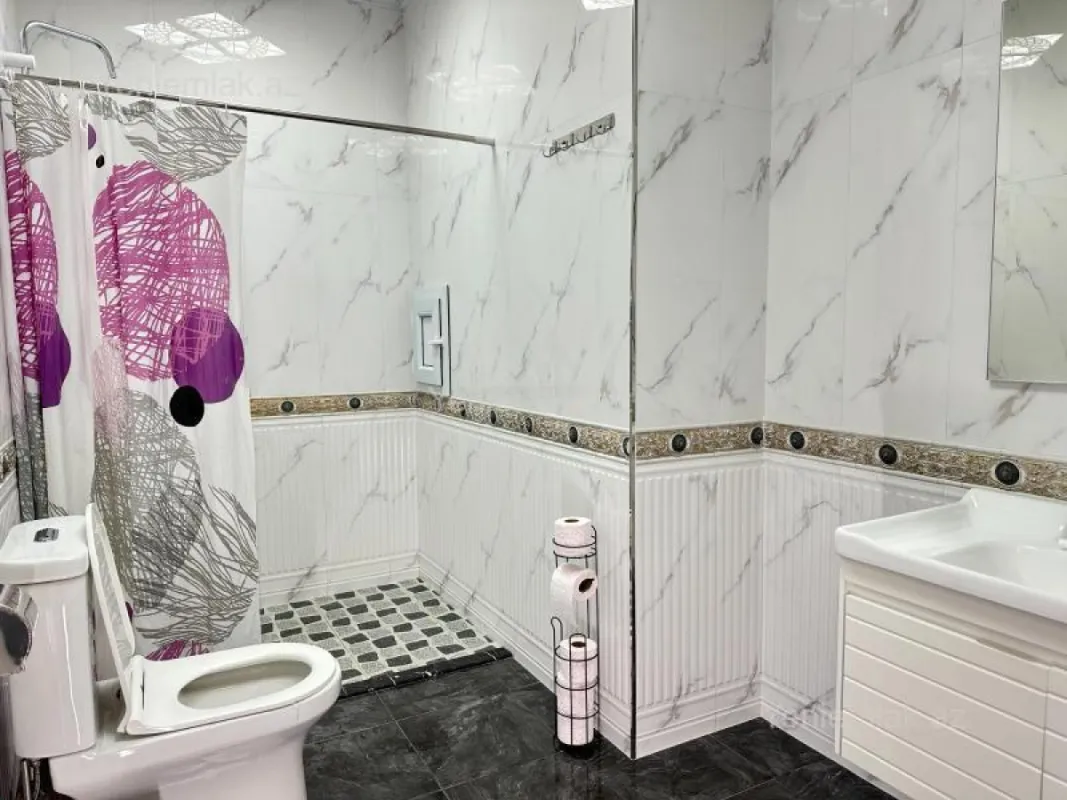 Satılır 3 otaqlı yeni tikili 95 m²