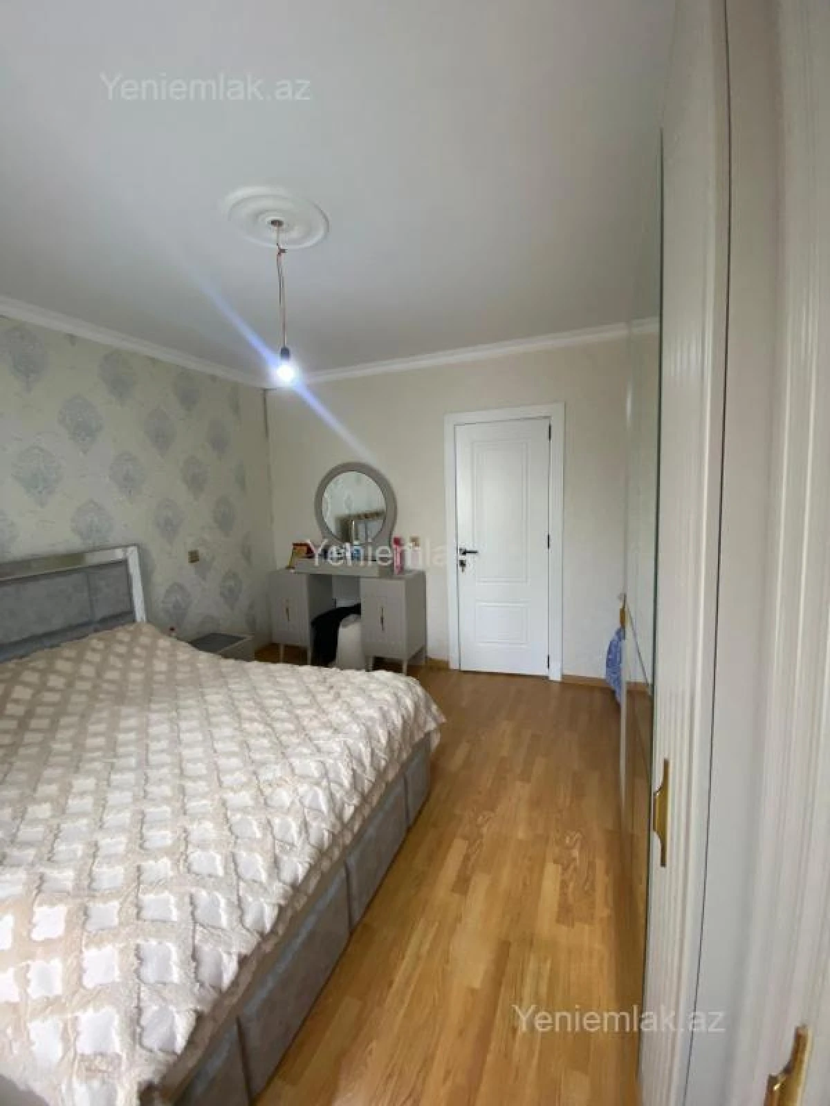 Satılır 6 otaqlı həyət evi 250 m²