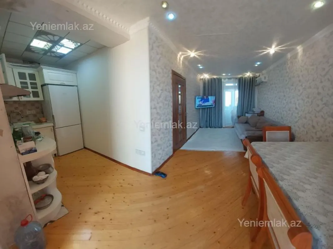 Satılır 2 otaqlı köhnə tikili 50 m²