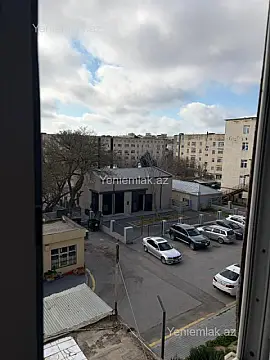 Satılır 2 otaqlı köhnə tikili 50 m²