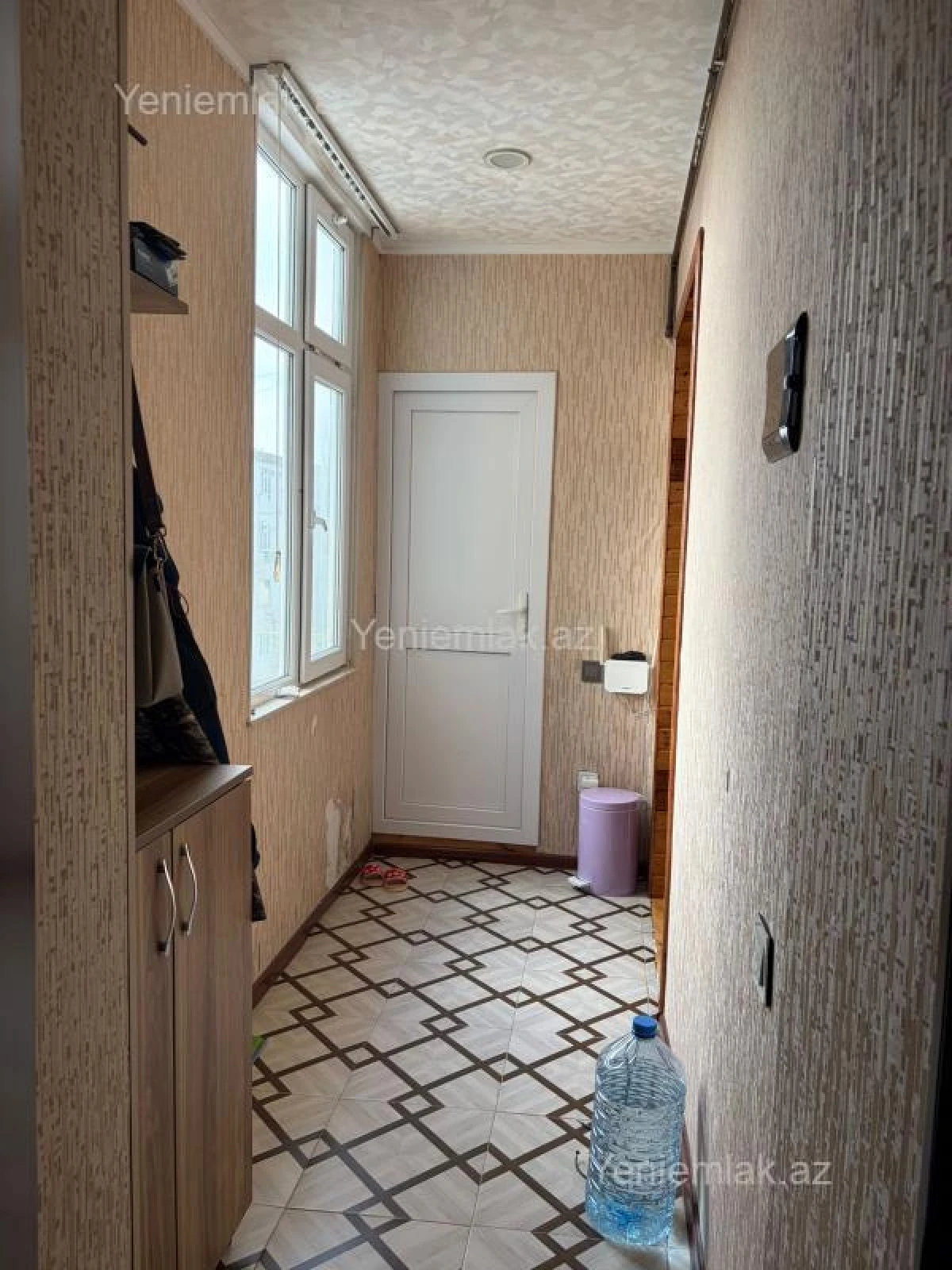 Satılır 2 otaqlı köhnə tikili 50 m²