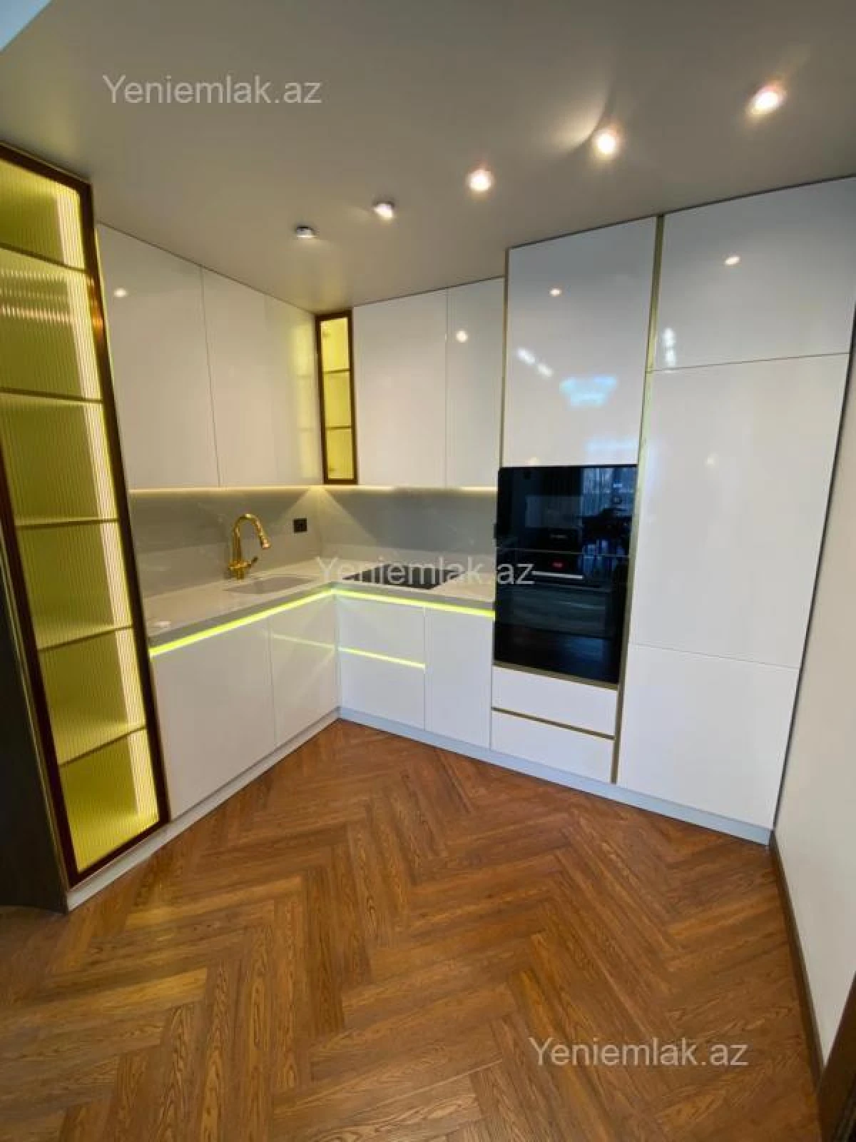 Satılır 3 otaqlı yeni tikili 92 m²