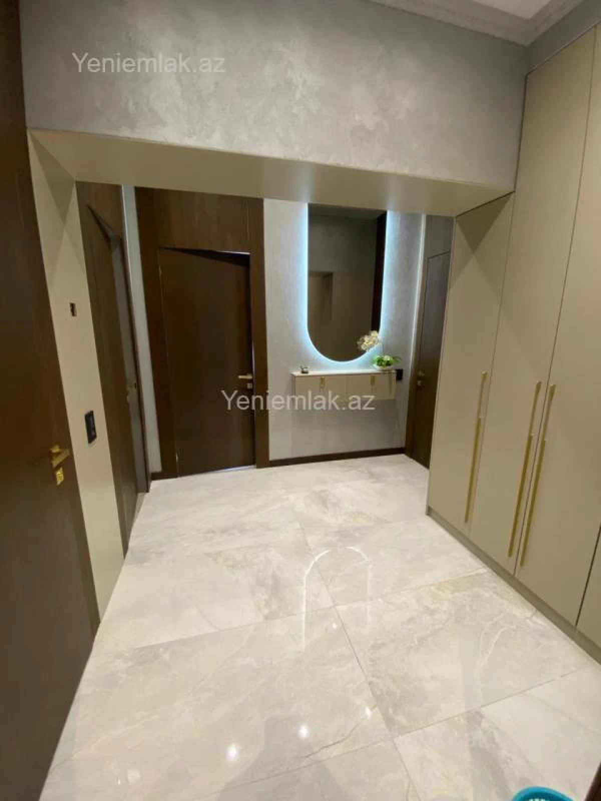 Satılır 3 otaqlı yeni tikili 92 m²