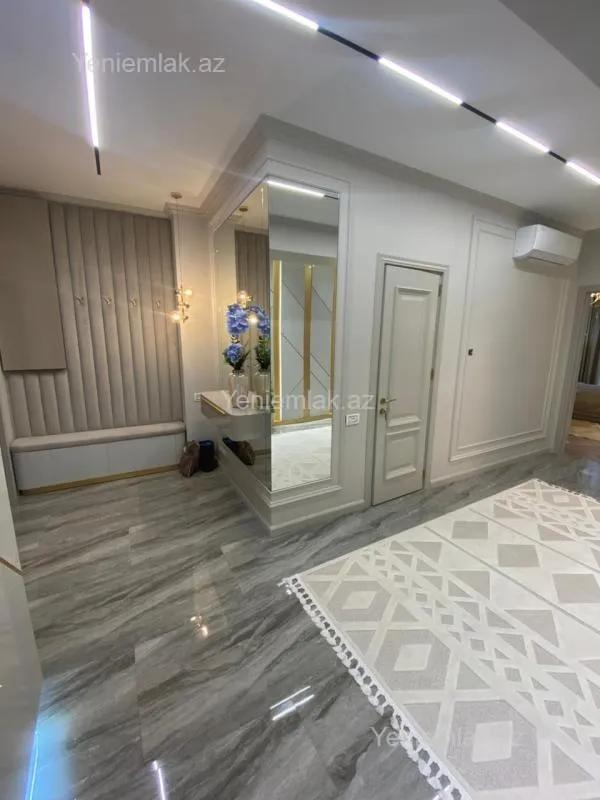 Satılır 3 otaqlı yeni tikili 127 m²