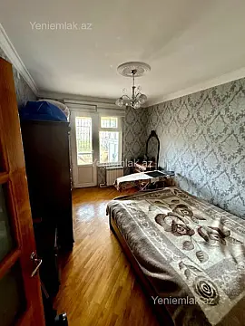 Satılır 5 otaqlı köhnə tikili 110 m²