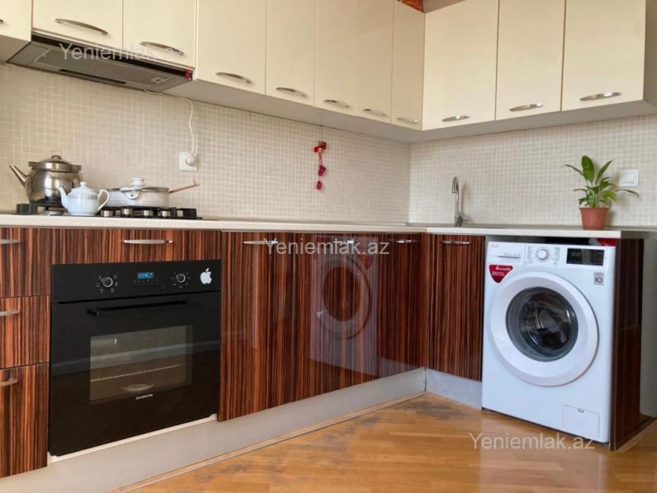 Satılır 3 otaqlı köhnə tikili 75 m²