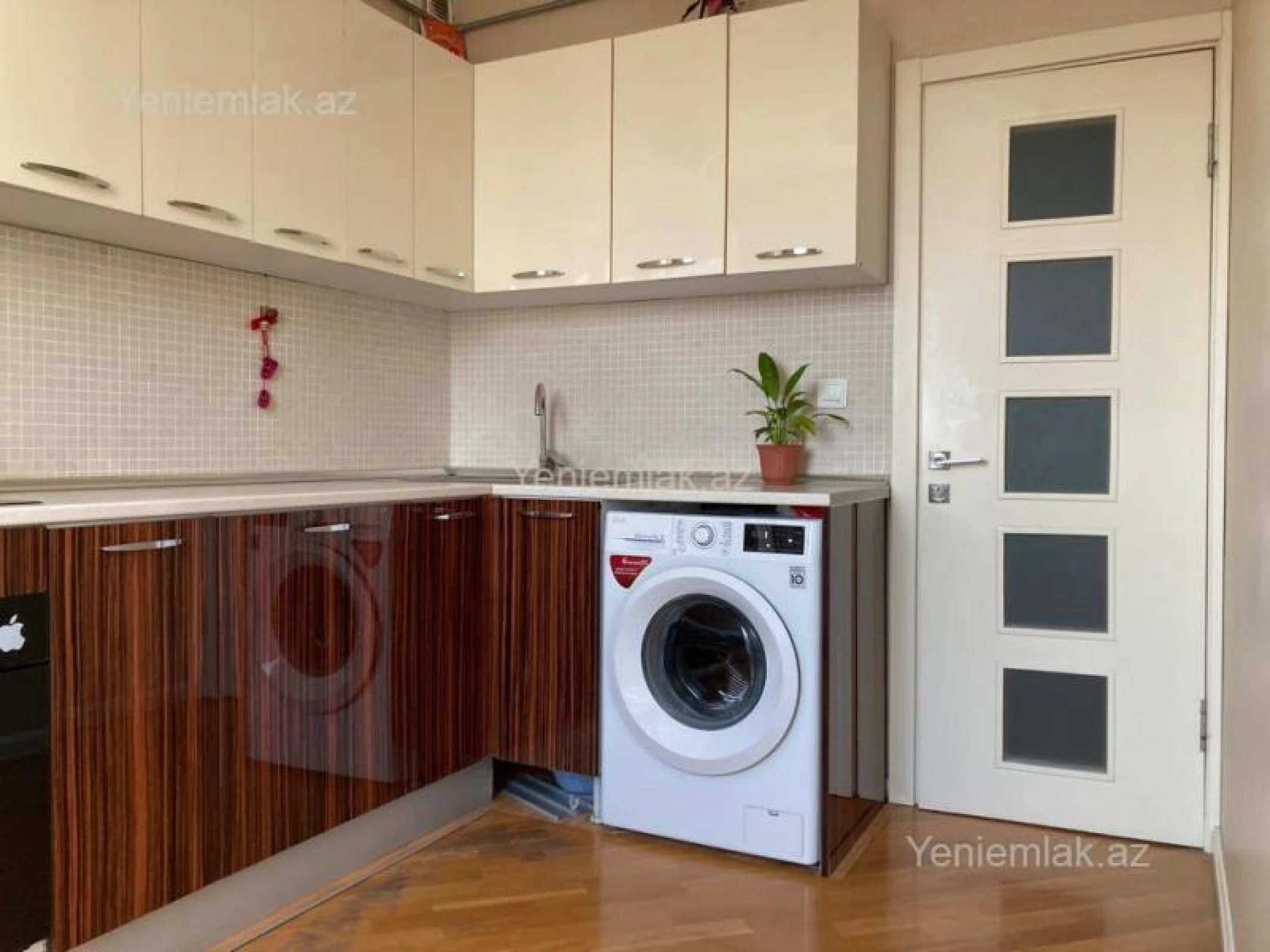 Satılır 3 otaqlı köhnə tikili 75 m²