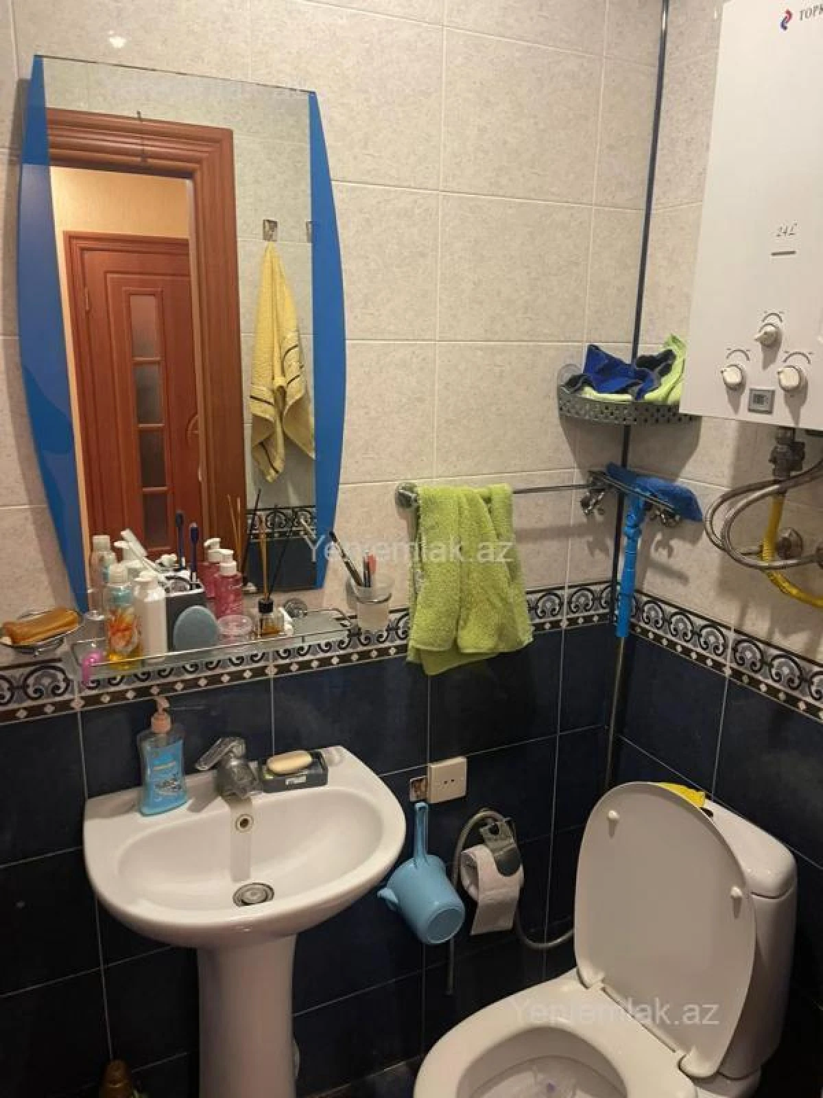 Satılır 3 otaqlı köhnə tikili 110 m²