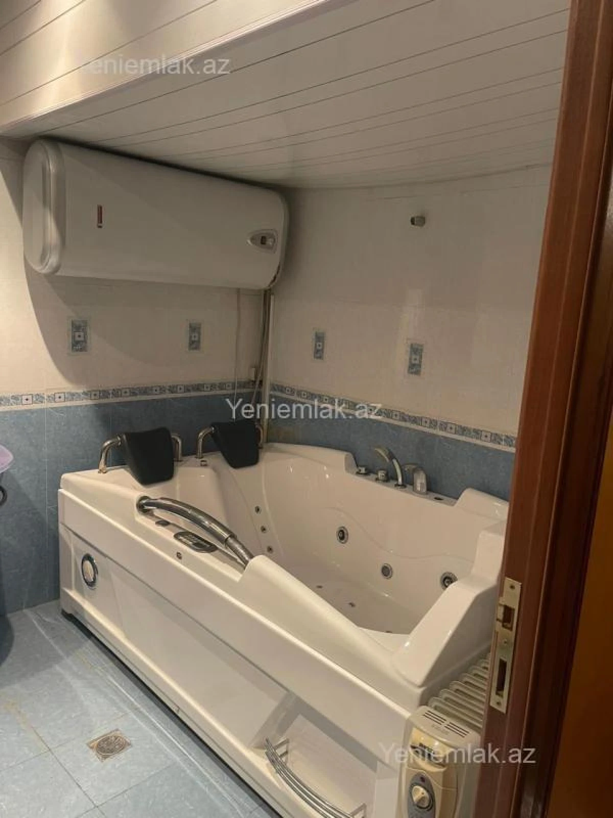 Satılır 3 otaqlı köhnə tikili 110 m²