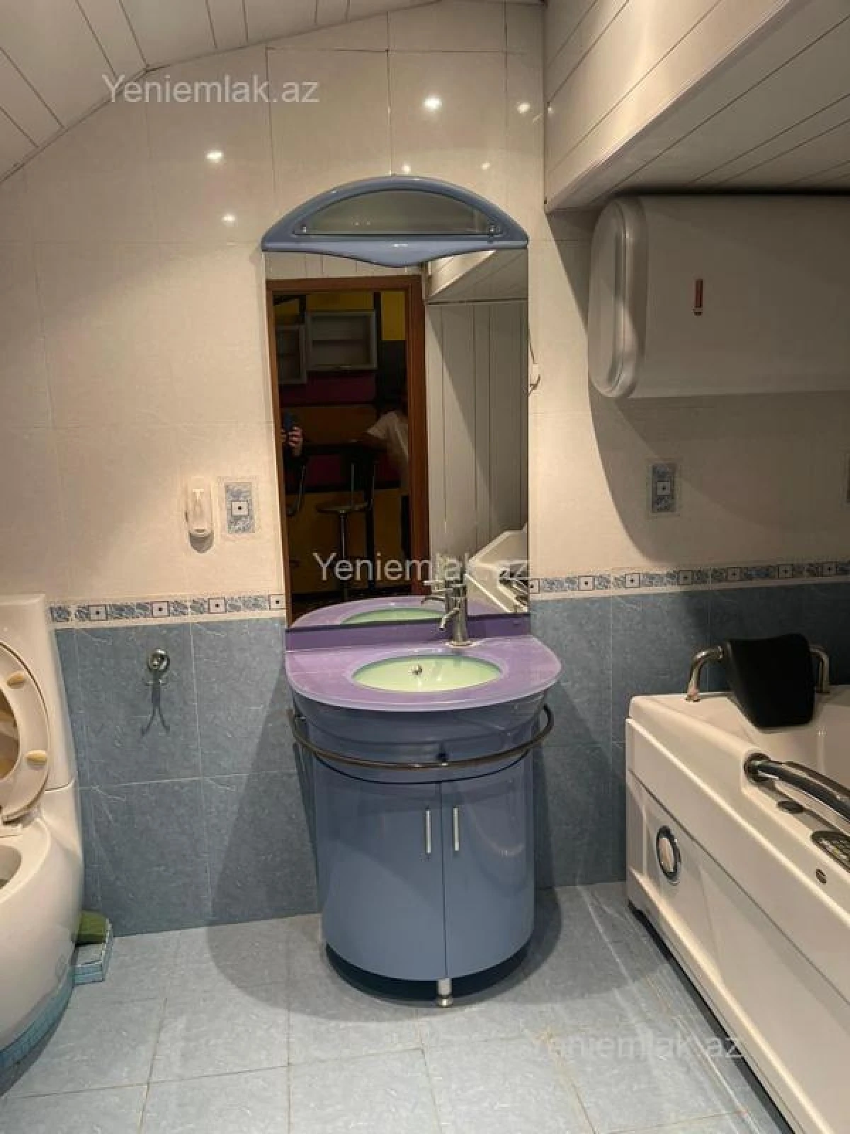 Satılır 3 otaqlı köhnə tikili 110 m²