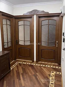 Satılır 5 otaqlı köhnə tikili 120 m²