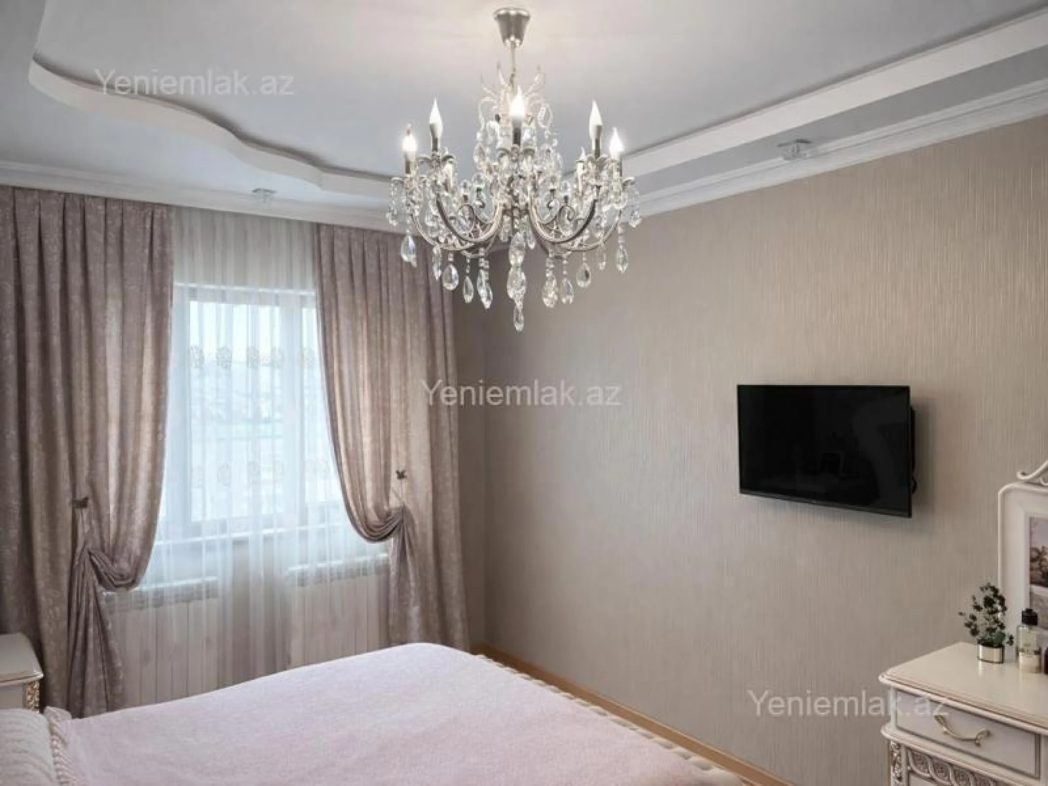 Satılır 5 otaqlı köhnə tikili 120 m²
