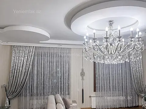 Satılır 5 otaqlı köhnə tikili 120 m²