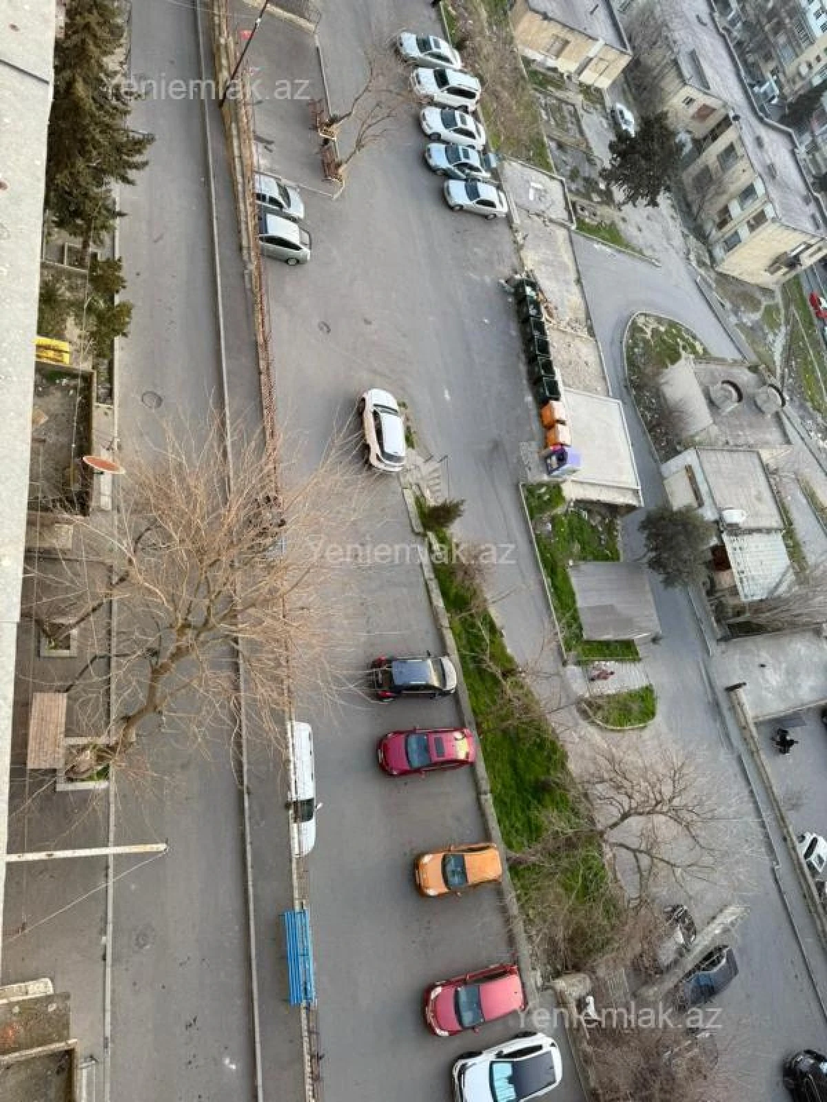 Satılır 4 otaqlı köhnə tikili 120 m²