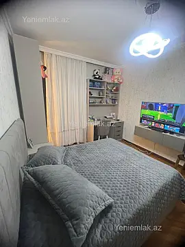 Satılır 4 otaqlı köhnə tikili 120 m²