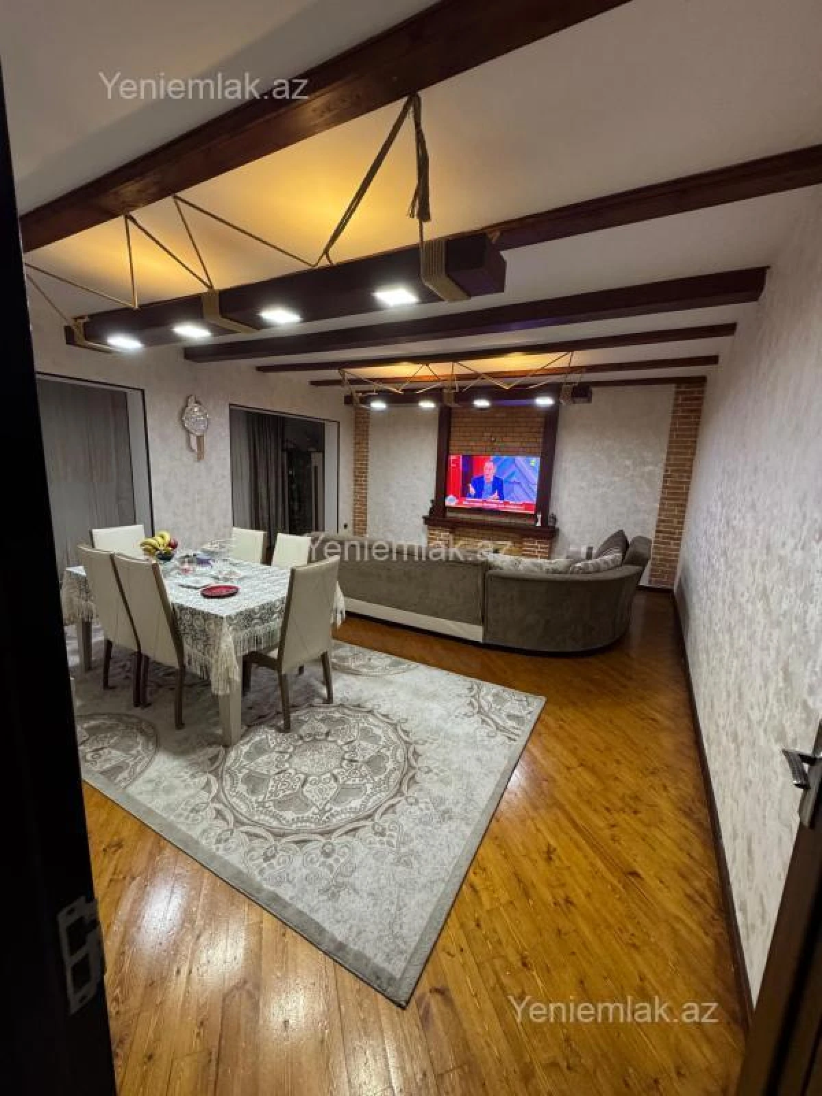 Satılır 4 otaqlı köhnə tikili 120 m²