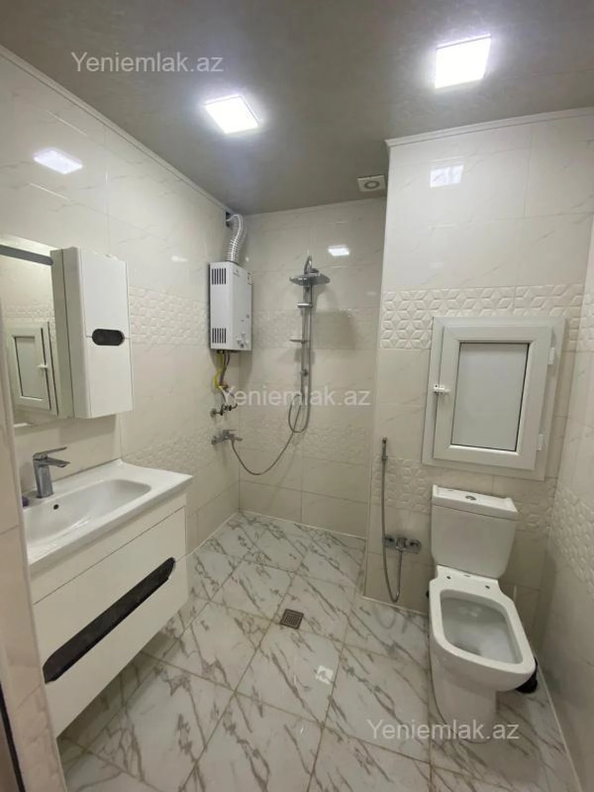 Satılır 3 otaqlı köhnə tikili 95 m²