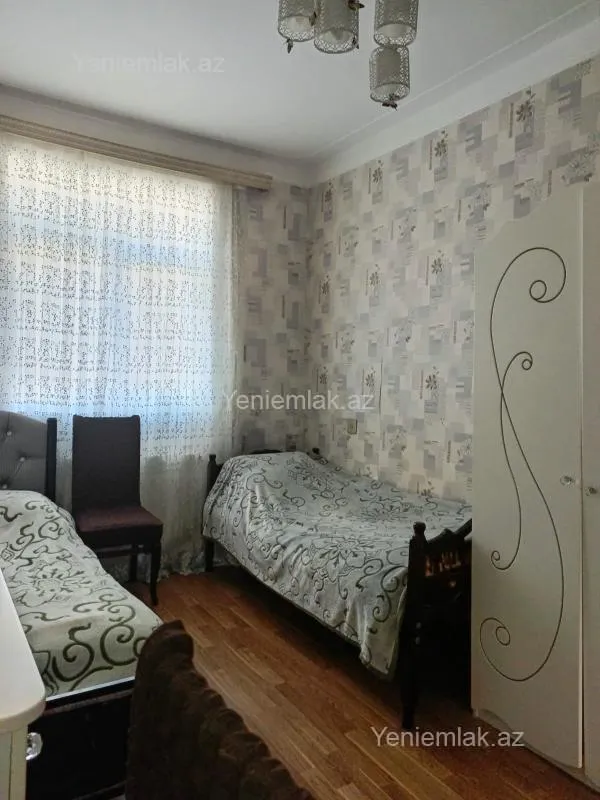 Satılır 4 otaqlı köhnə tikili 84 m²