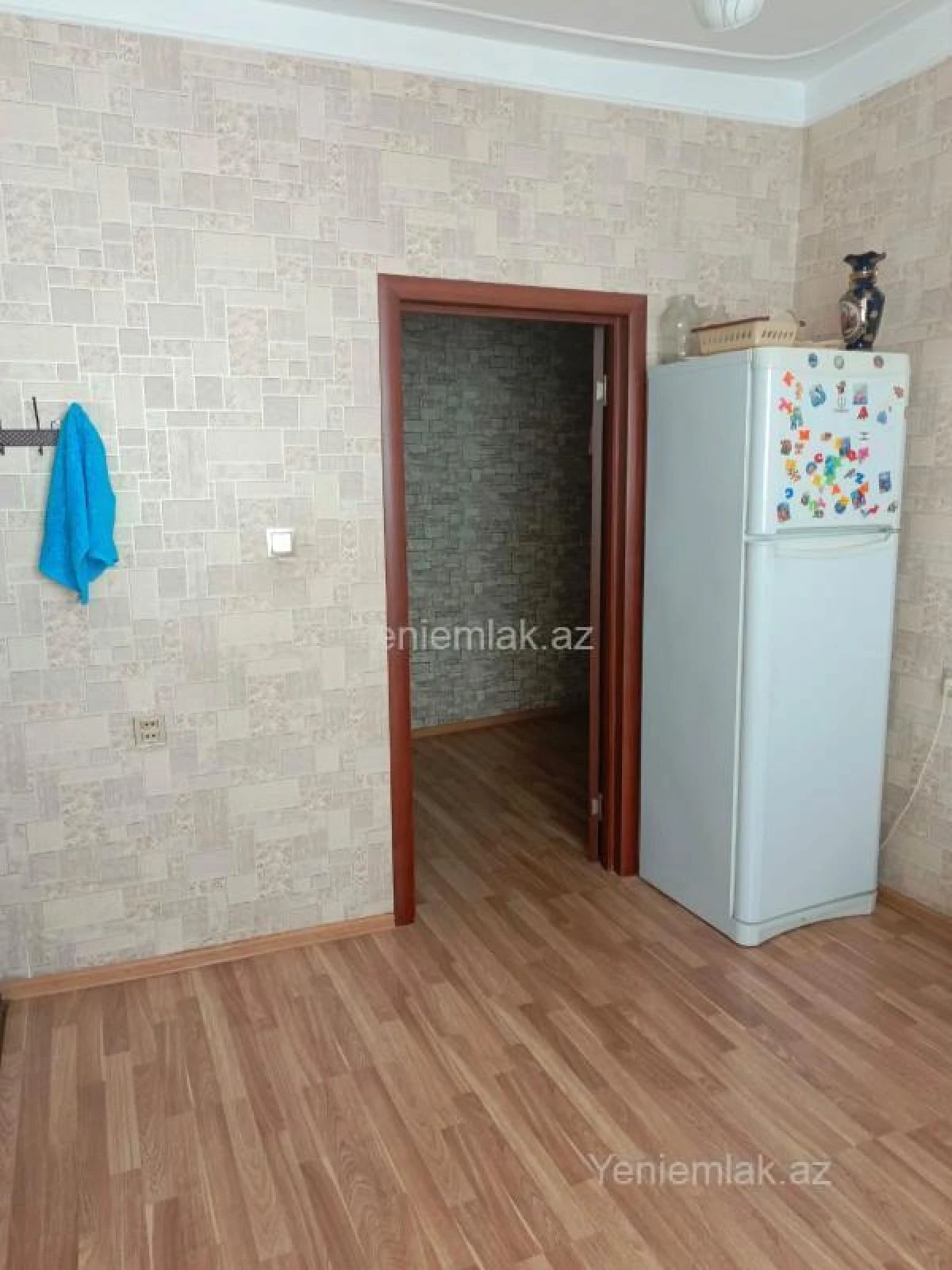 Satılır 4 otaqlı köhnə tikili 84 m²