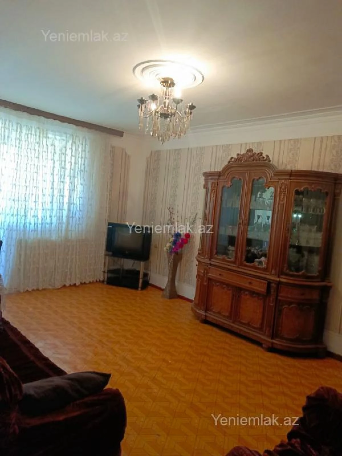 Satılır 4 otaqlı köhnə tikili 84 m²