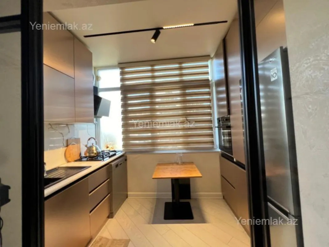 Satılır 3 otaqlı köhnə tikili 65 m²