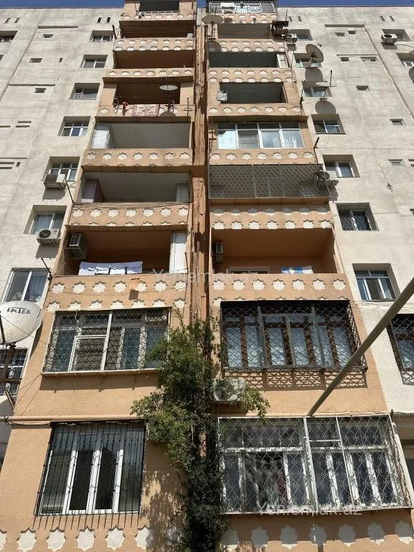 Satılır 2 otaqlı köhnə tikili 57 m²