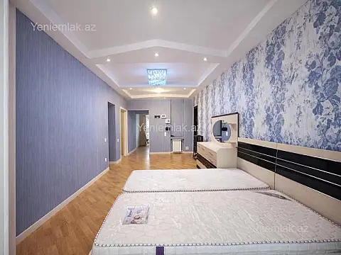 Satılır 5 otaqlı köhnə tikili 120 m²