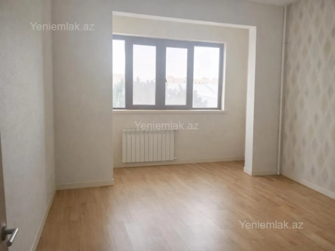 Satılır 5 otaqlı köhnə tikili 120 m²