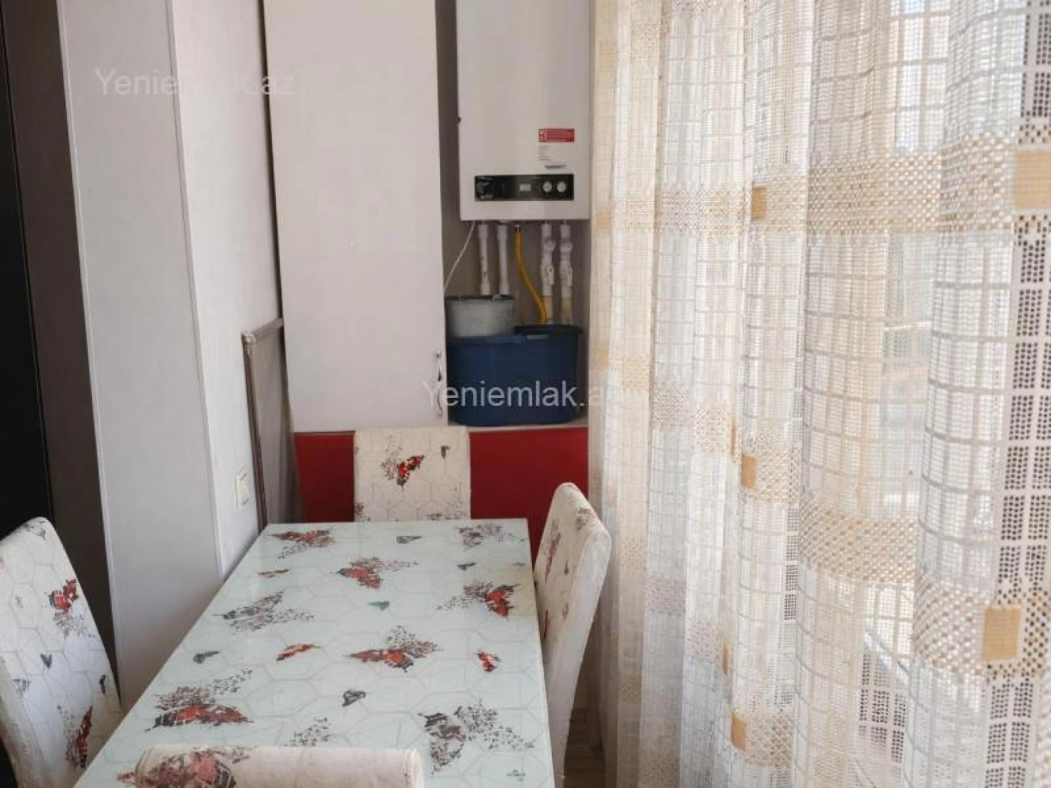 Satılır 5 otaqlı köhnə tikili 120 m²