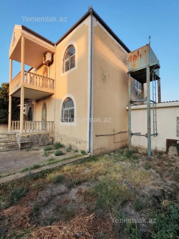 Satılır 5 otaqlı həyət evi 154 m²