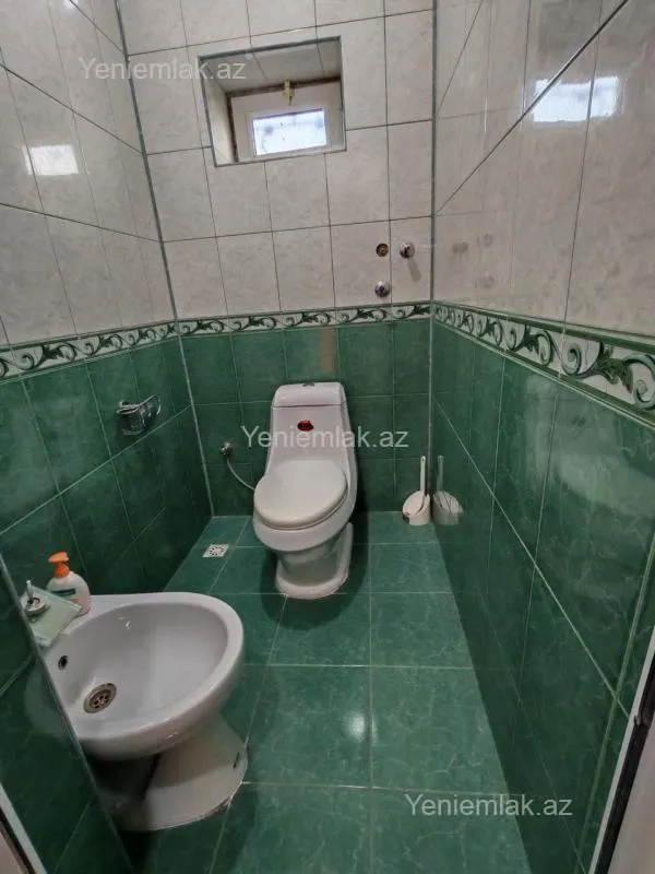 Satılır 5 otaqlı həyət evi 154 m²