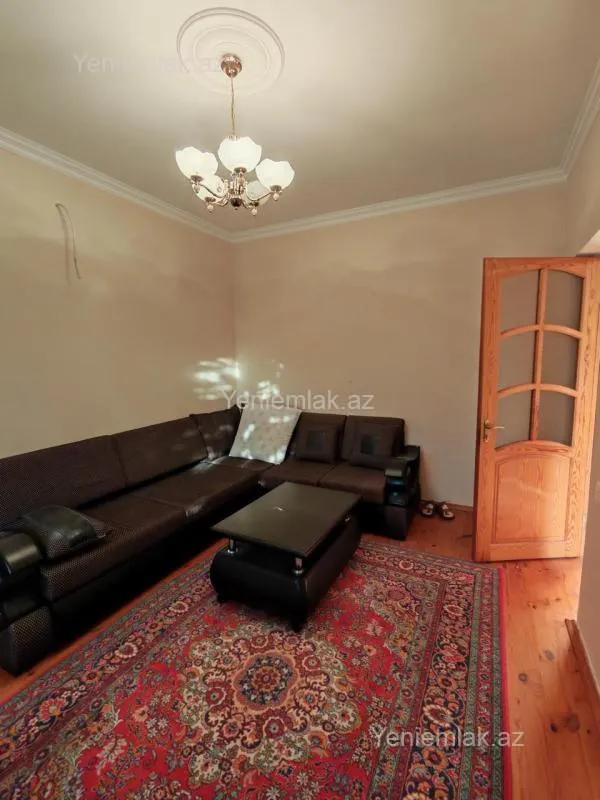 Satılır 5 otaqlı həyət evi 154 m²