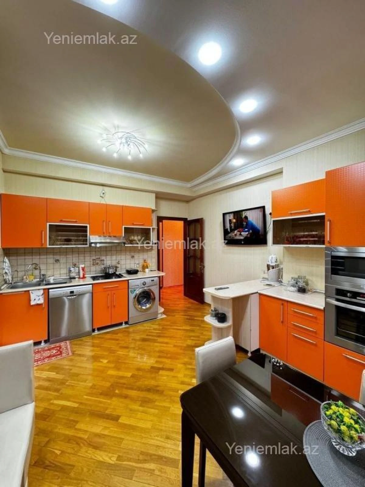 Satılır 3 otaqlı yeni tikili 120 m²