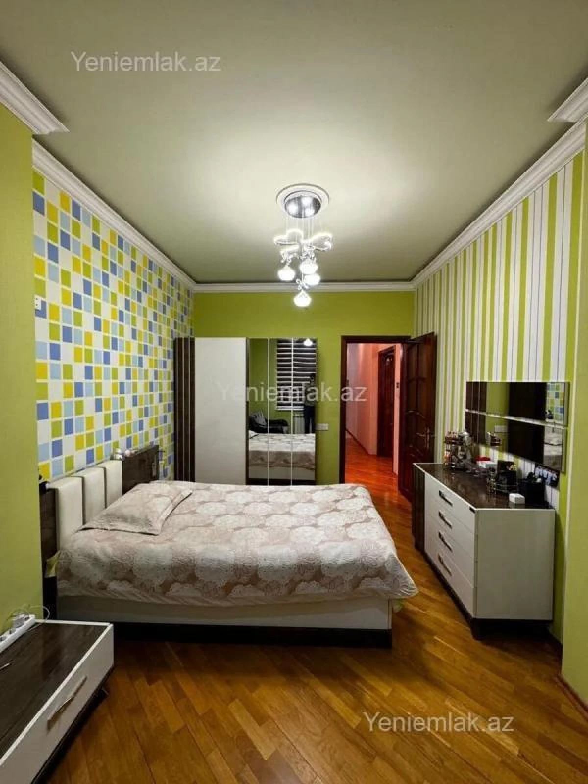 Satılır 3 otaqlı yeni tikili 120 m²