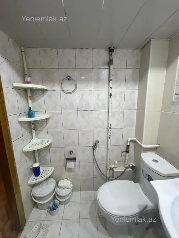 Satılır 2 otaqlı köhnə tikili 50 m²