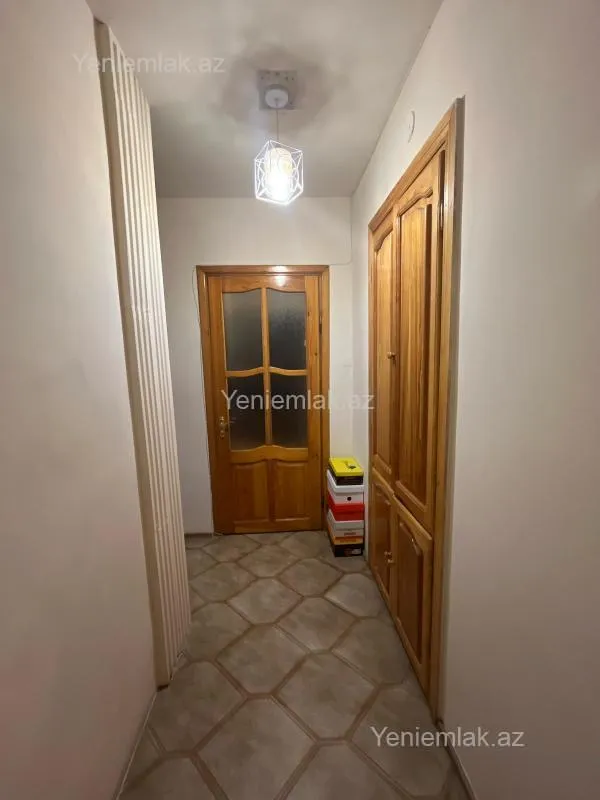 Satılır 2 otaqlı köhnə tikili 50 m²