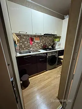 Satılır 1 otaqlı köhnə tikili 32 m²
