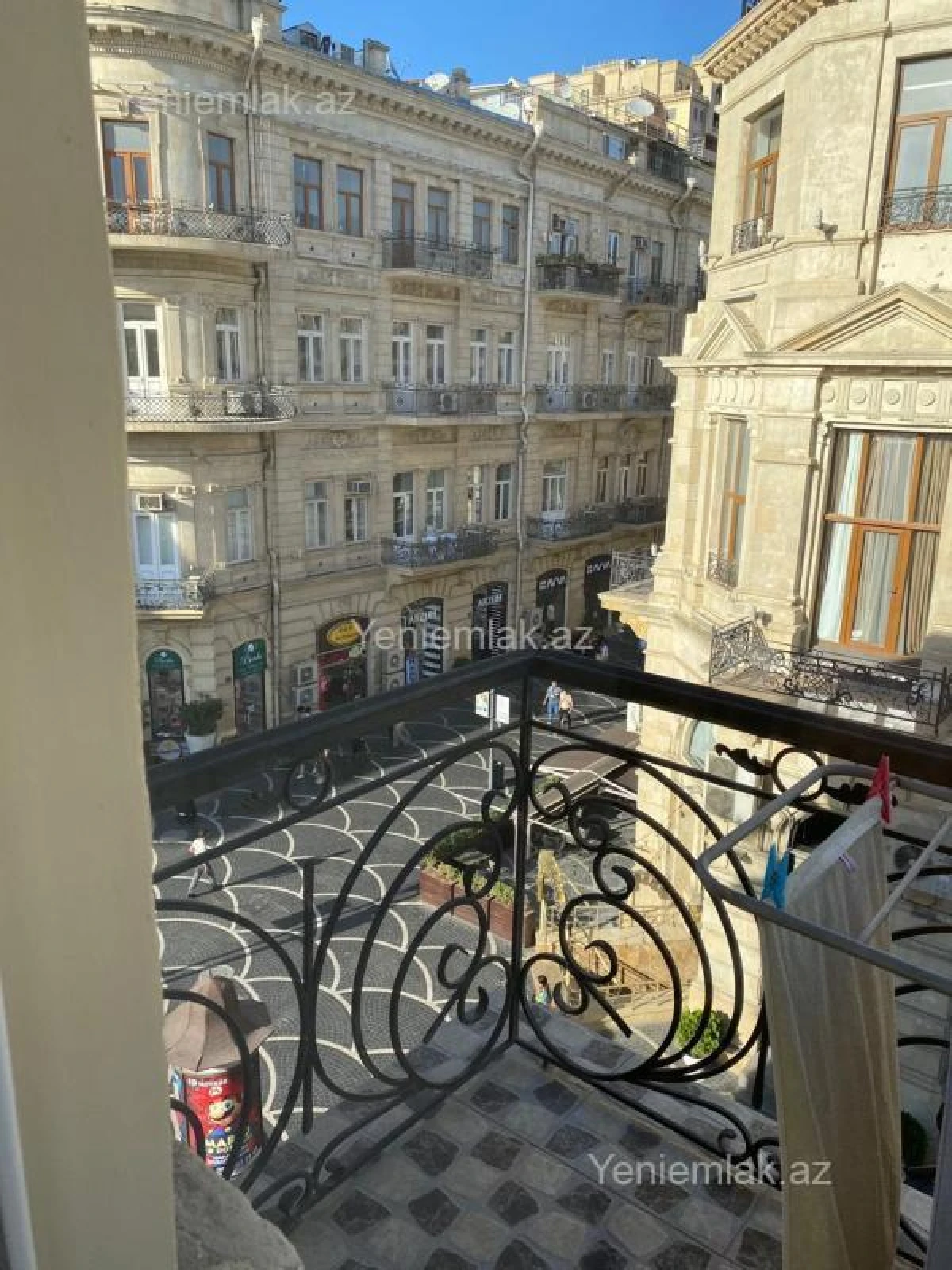 Satılır 1 otaqlı köhnə tikili 32 m²