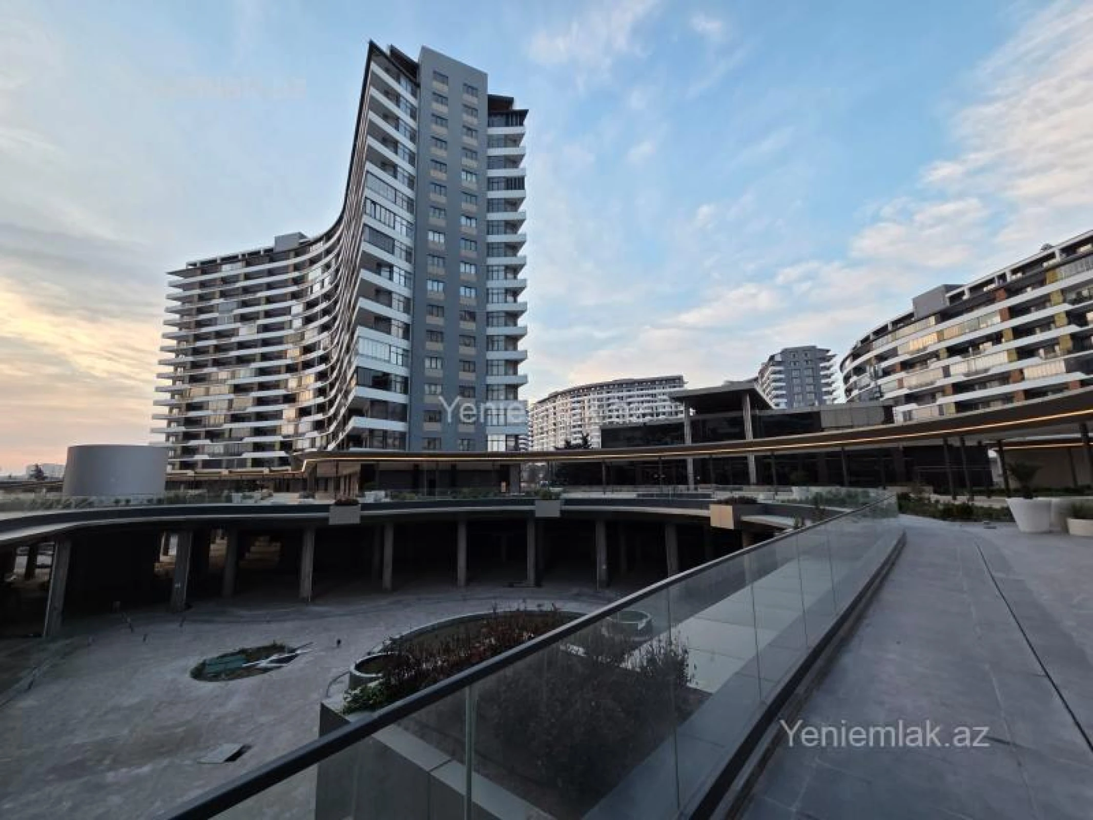 Satılır 2 otaqlı yeni tikili 70 m²