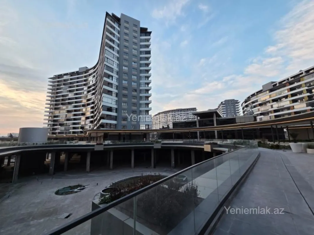 Satılır 2 otaqlı yeni tikili 70 m²