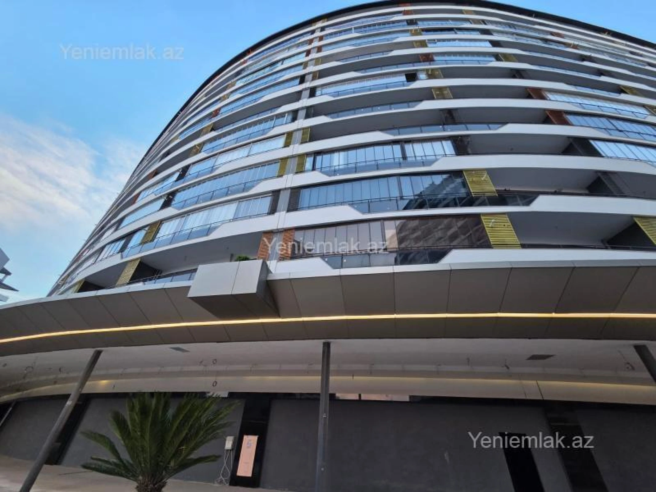 Satılır 2 otaqlı yeni tikili 70 m²