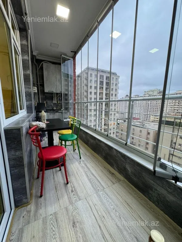 Satılır 3 otaqlı yeni tikili 190 m²